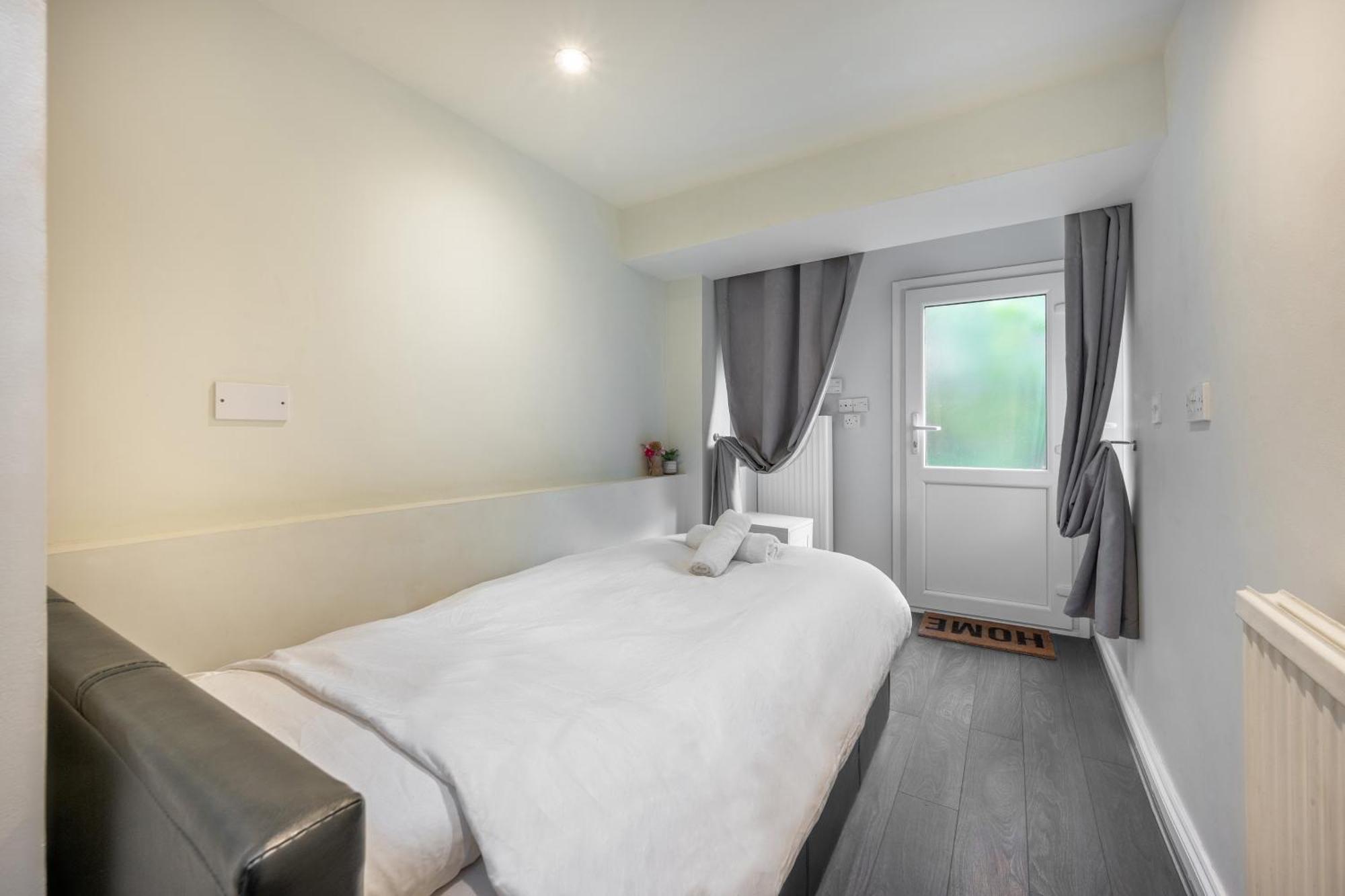 Apartment Kensington - Two Bedroom With Garden London